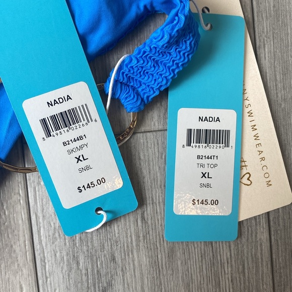 Beach Bunny Bikini Set - Picture 4 of 5